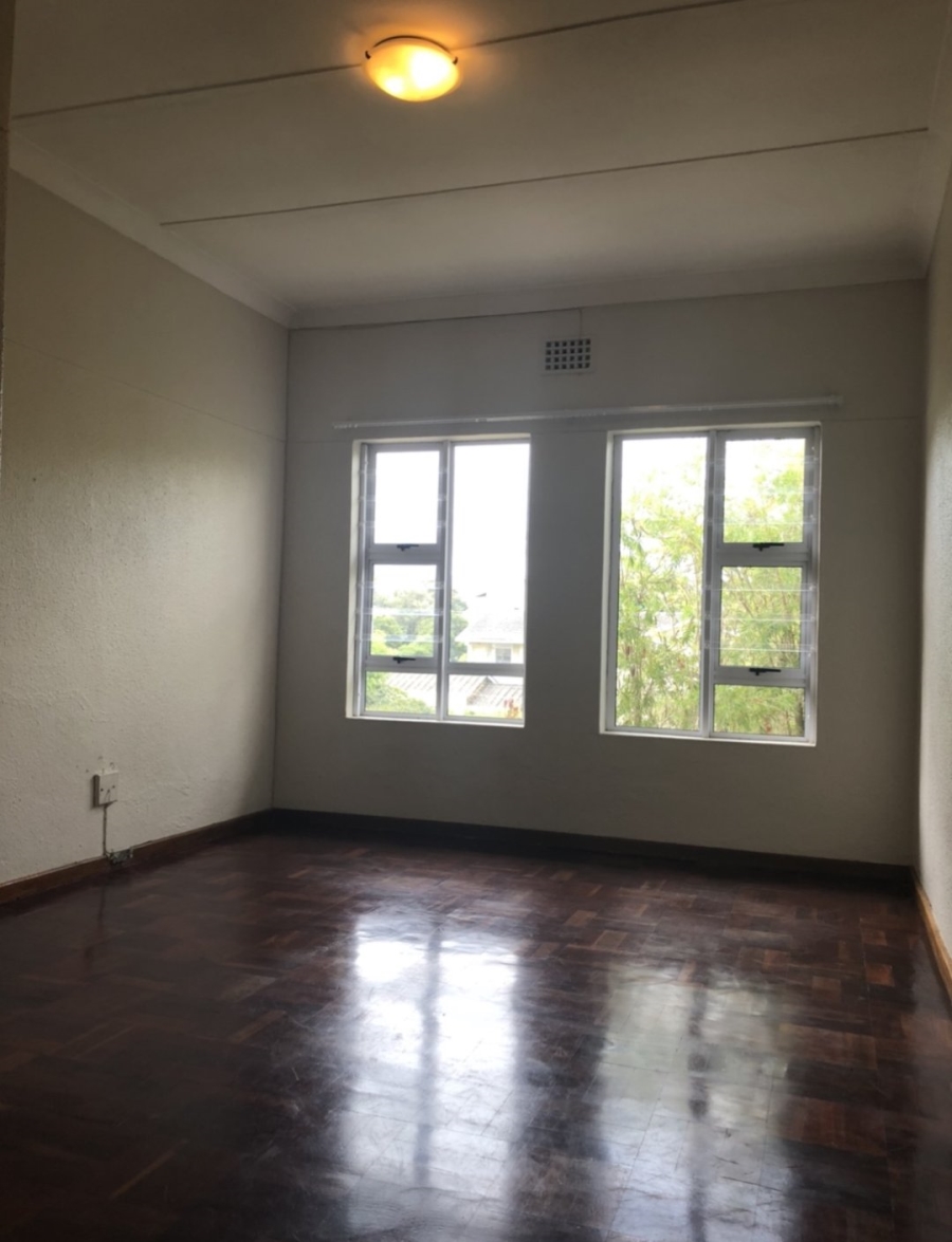 To Let 4 Bedroom Property for Rent in Kenilworth Western Cape